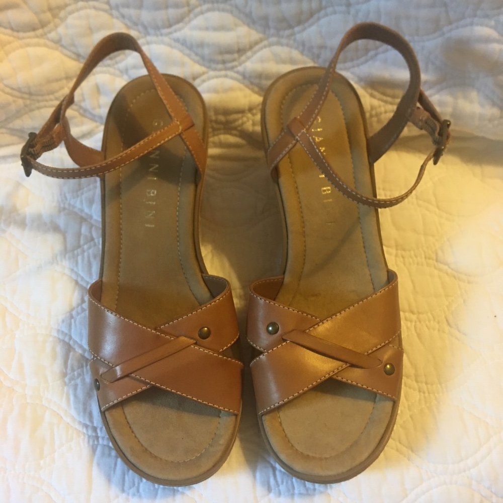 Gianni Bini Wedge Sandals